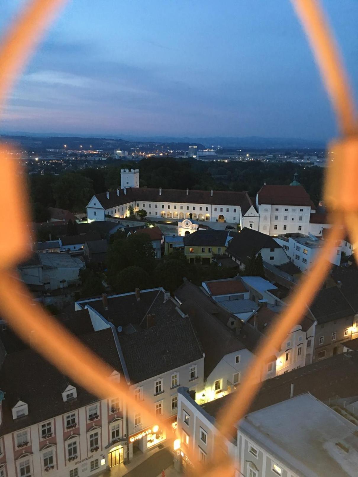 Turmhotel Enns Buitenkant foto